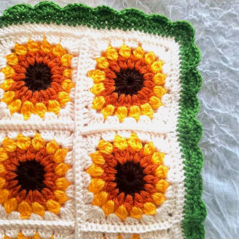 Charming Handmade Sunflower Crochet Blanket – Ultra-Soft Organic Cotton Baby Bedding